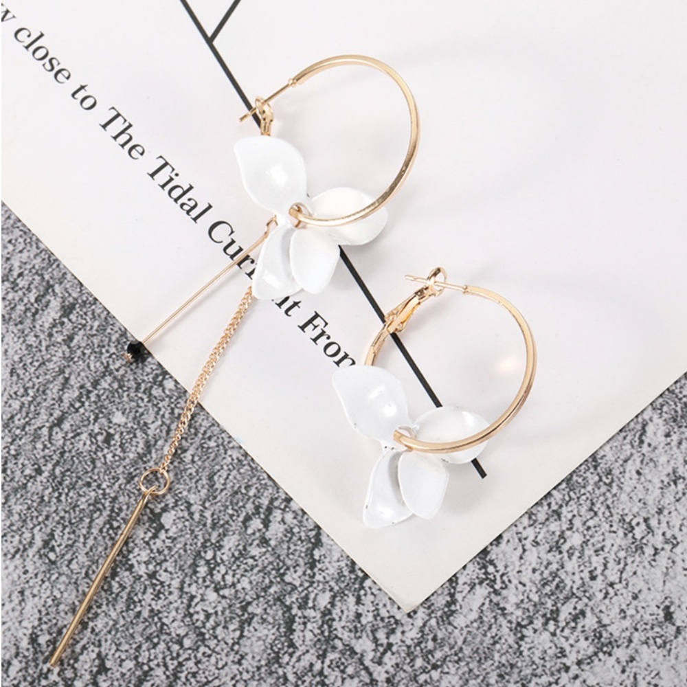 🌺Boho White flower Gold Tassel Chain drop Earring - Picture 9 of 16